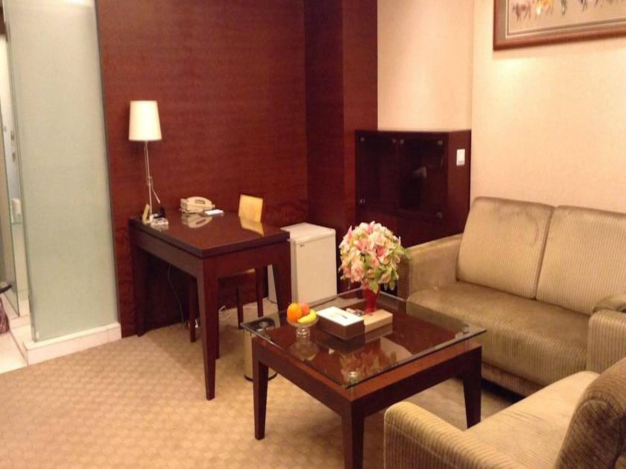 New Times Hotel Shenzhen Railway Station Εξωτερικό φωτογραφία